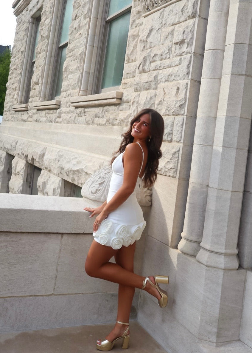Ivy - White Statement Dress