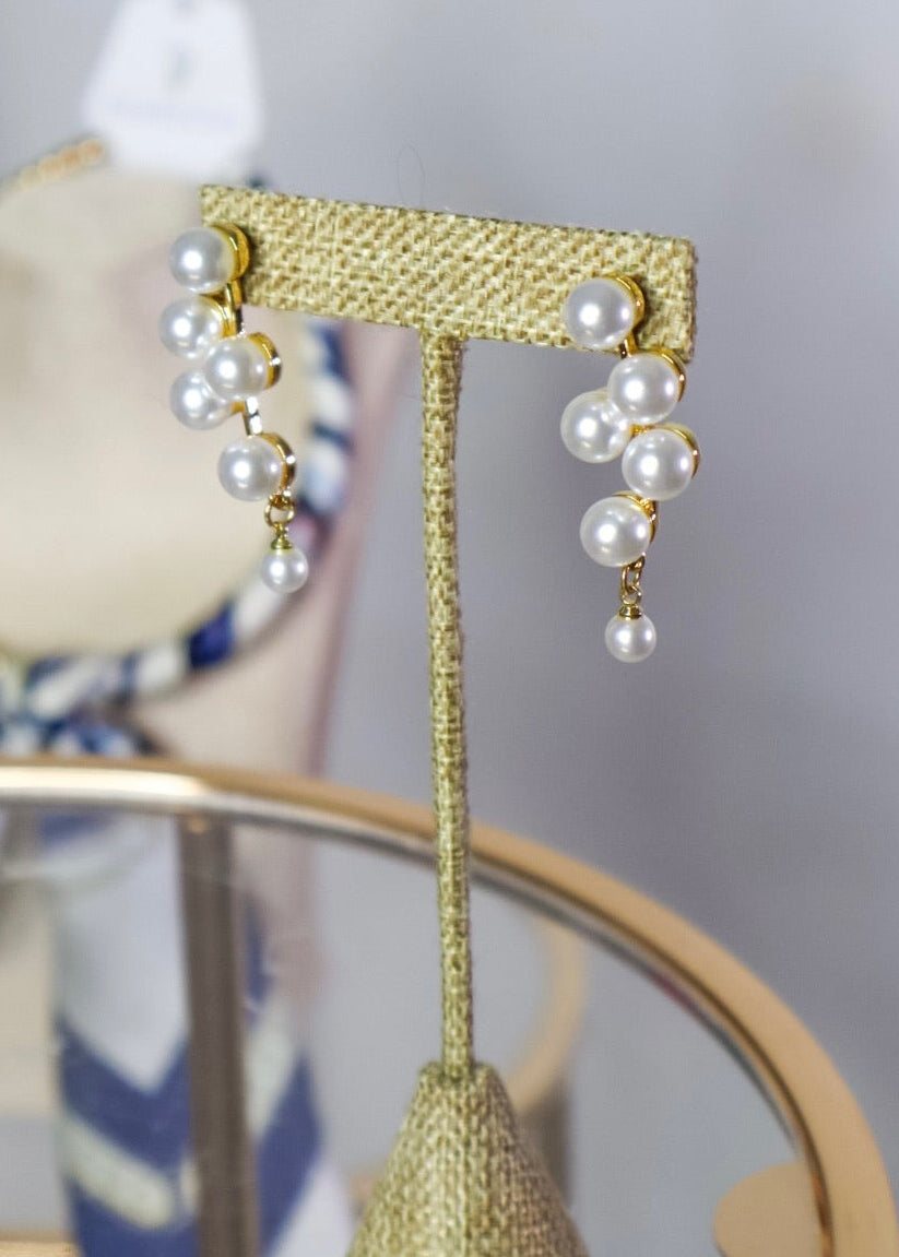 Georgia - Pearl Drop Earring