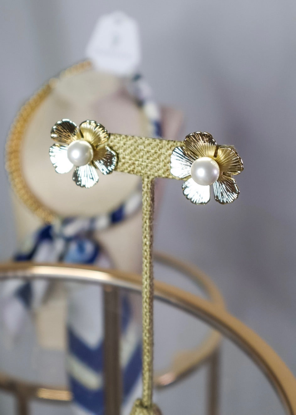 Zoe - Gold/Pearl Earring