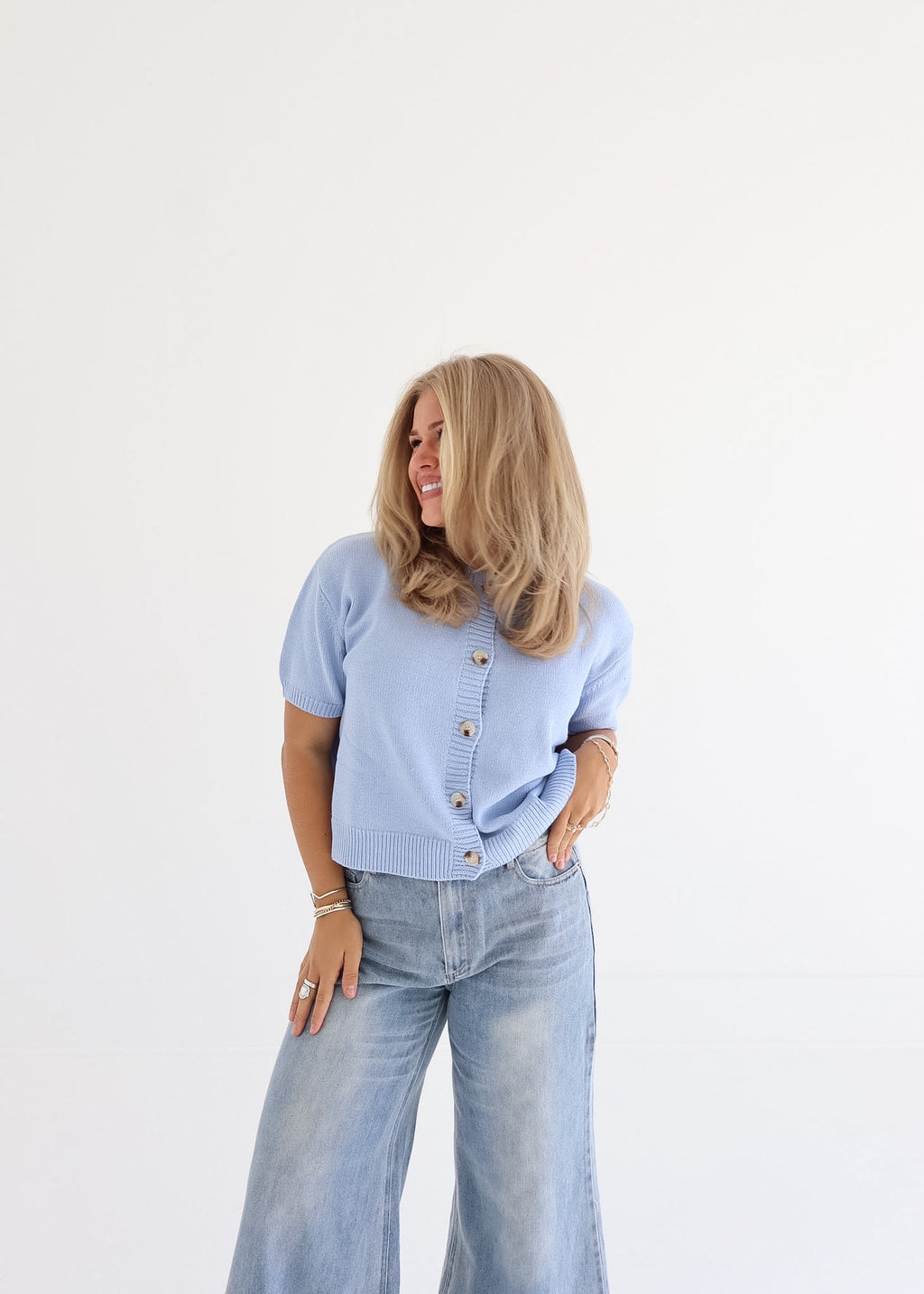 Cali - Short Sleeve Cardigan - Light Blue